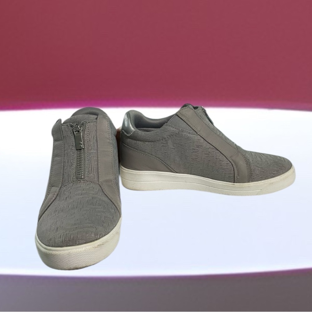 Ryka sneakers/shoes size 8 M gray with zipper front wedge style comfort footbed